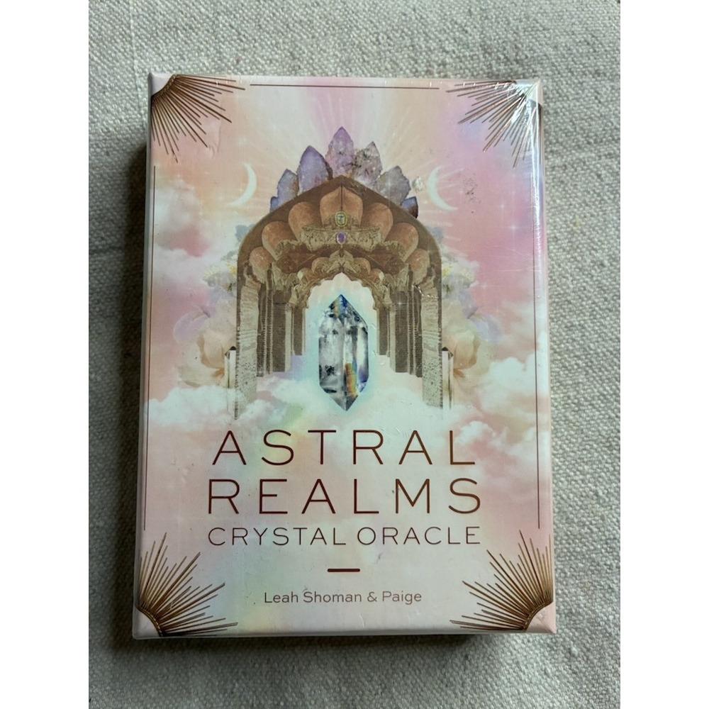 Astral Realms Crystal Oracle Leah Shoman Paige Rockpool 33 Cards Guidebook New